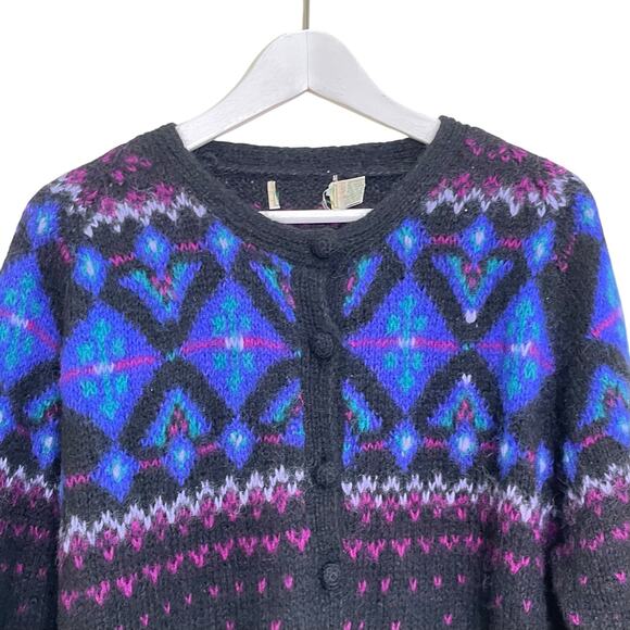 Vintage L.L. Bean Women's Size S Black Mohair-Nylon Fair Isle Cardigan Sweater - Picture 8 of 10